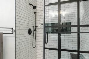 CLARK-AVE-BATHROOM-DSPX6119