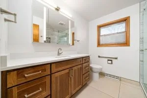 REFINED-SIMPLICITY-BATHROOM-ADAB07407