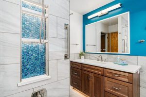 THE-MILES-AVE-BATHROOM-DSA00609