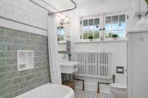 THE-ORIGINAL-BATHROOM-DSPX6154